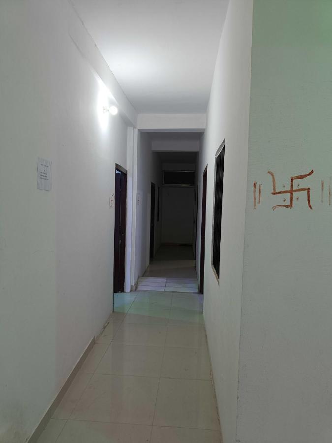 Oyo Pandey Ji Guesthouse Gorakhpur Exteriér fotografie